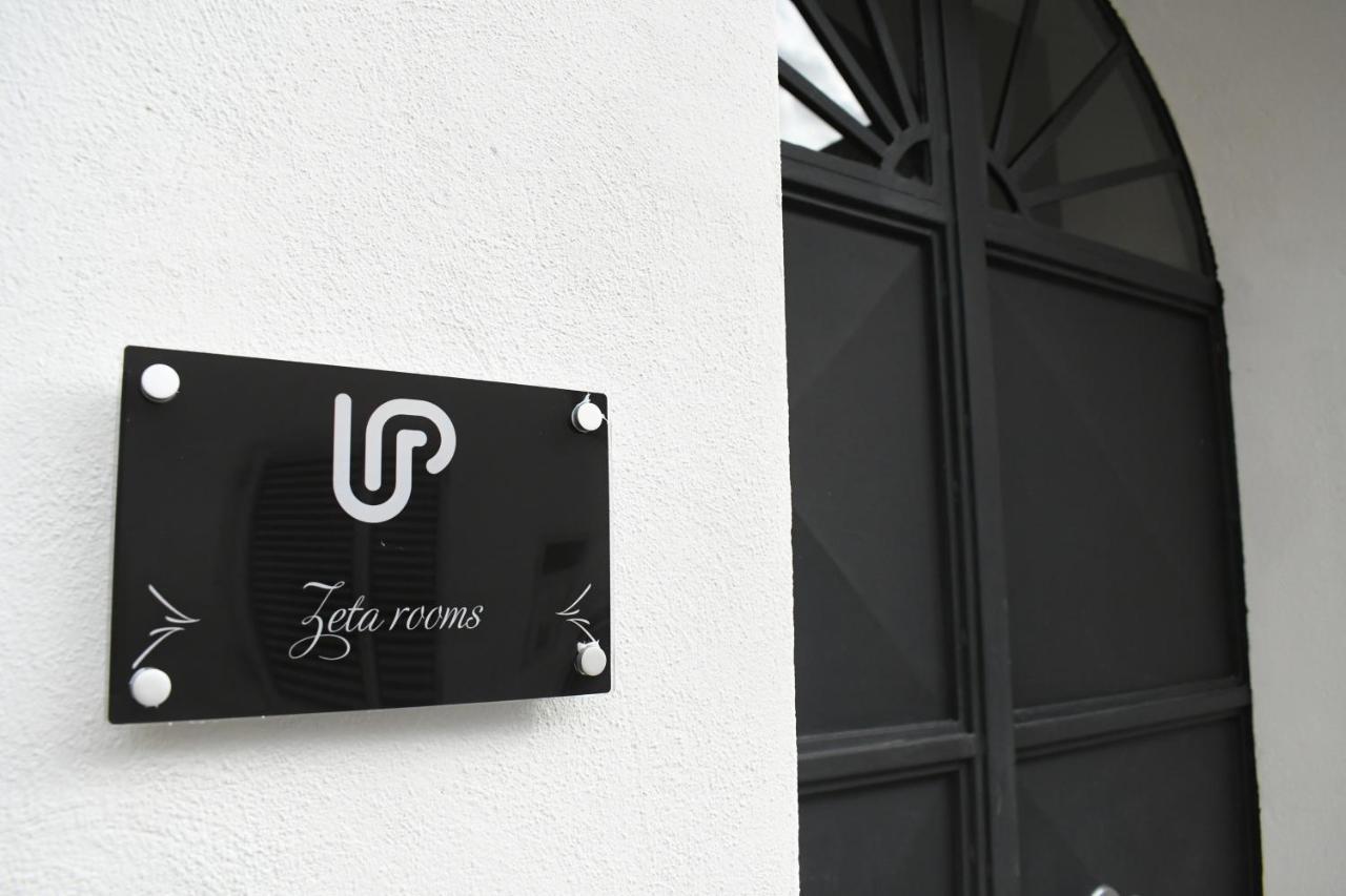 Zeta Rooms กาแซร์ตา ภายนอก รูปภาพ
