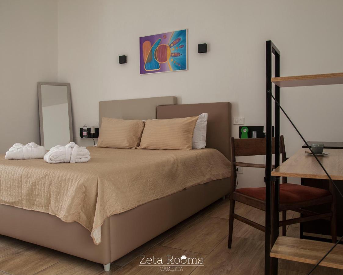 Zeta Rooms กาแซร์ตา ภายนอก รูปภาพ
