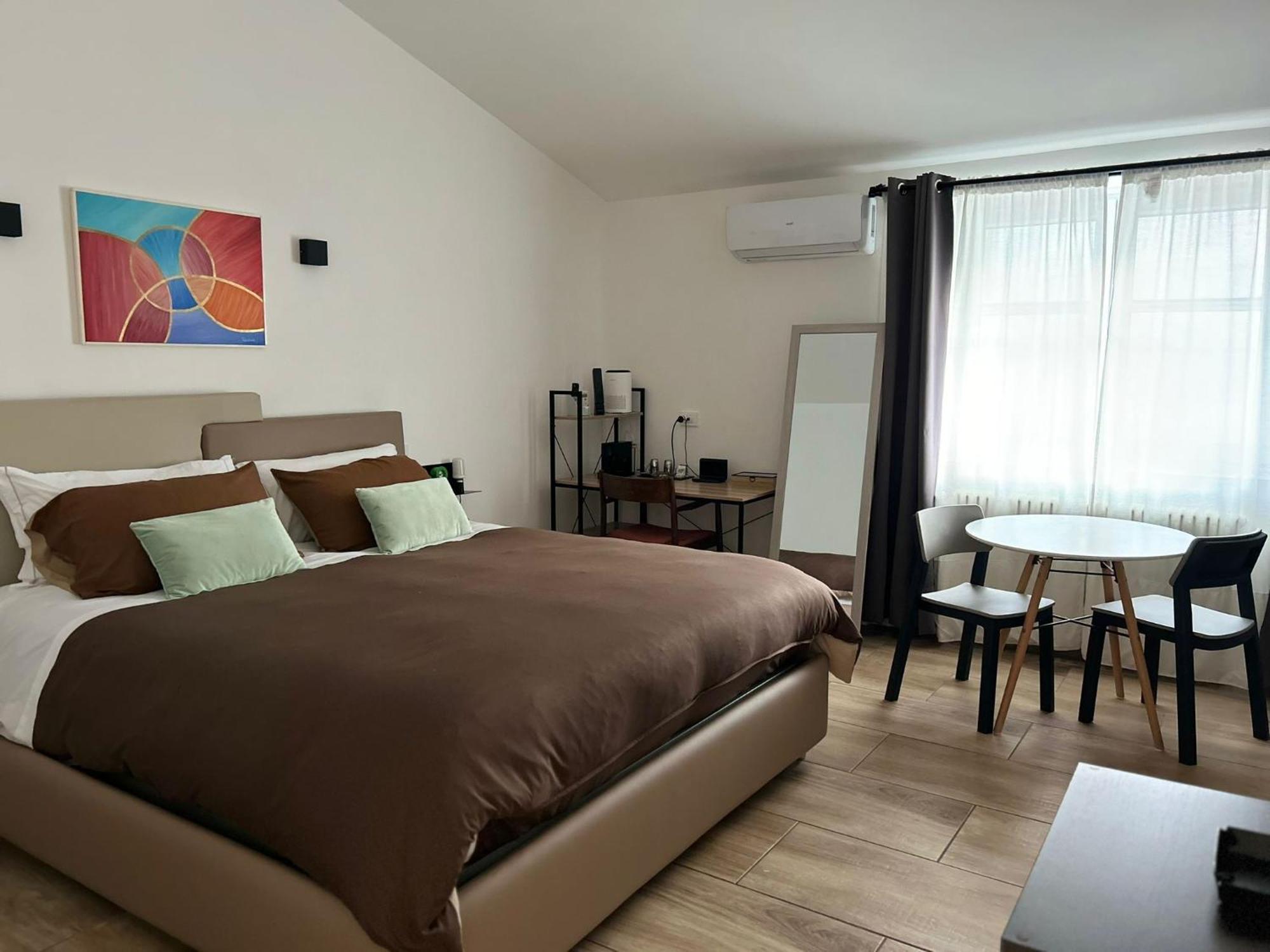 Zeta Rooms กาแซร์ตา ภายนอก รูปภาพ
