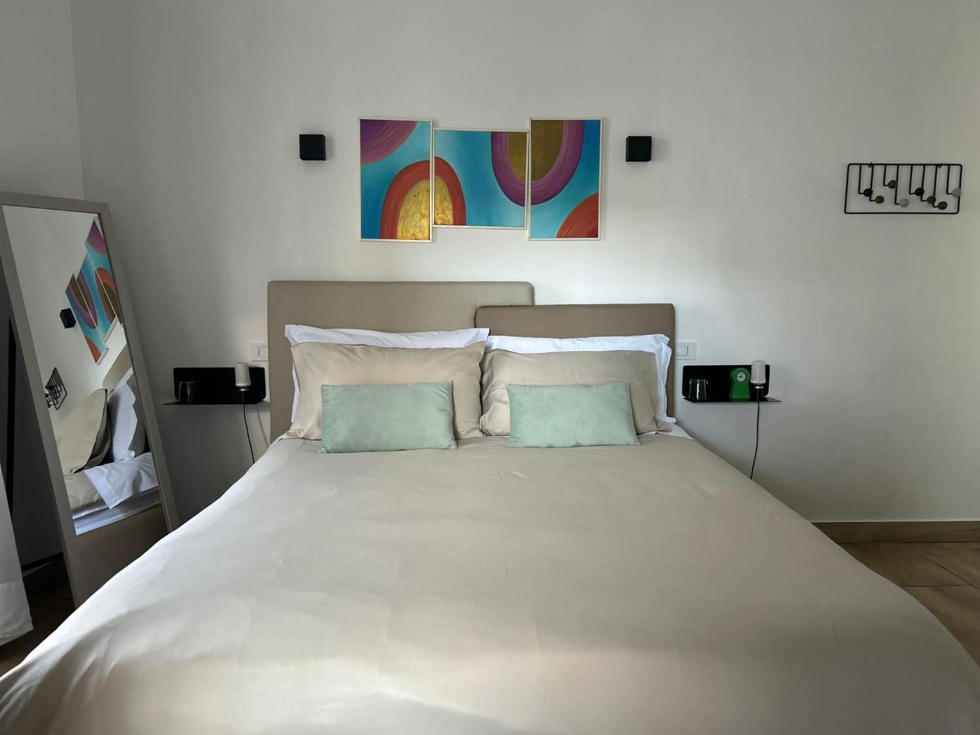 Zeta Rooms กาแซร์ตา ภายนอก รูปภาพ