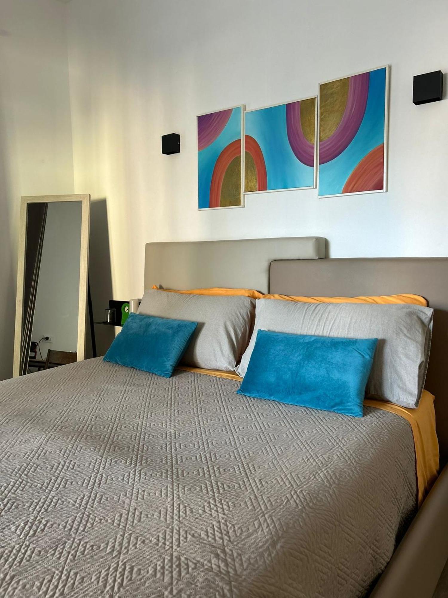 Zeta Rooms กาแซร์ตา ภายนอก รูปภาพ